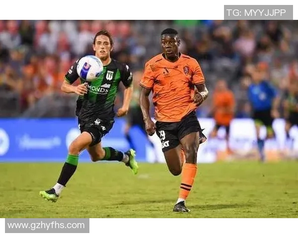 沙尔克04主场逼平门兴，保级希望再添一线光明